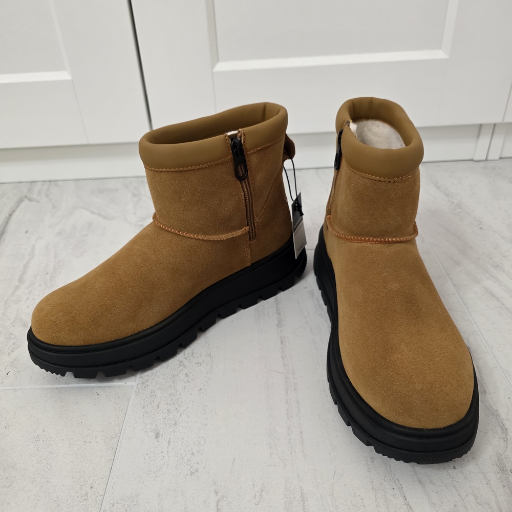 NIB Koolaburra By Ugg Mini Hybrid Women's Boots